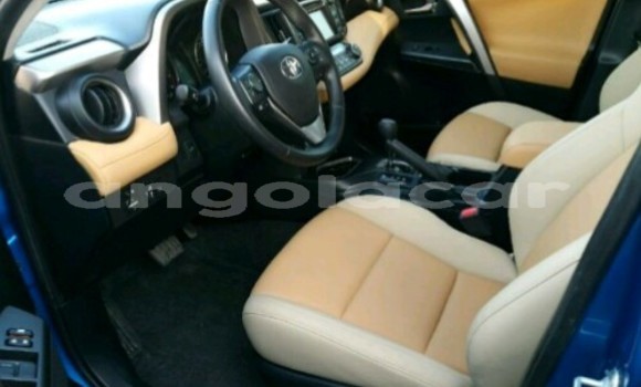 Acheter Neuf Voiture Toyota RAV4 Bleu à Luanda, Province de Luanda Acheter Neuf Voiture Toyota RAV4 Bleu à Luanda, Province de Luanda
