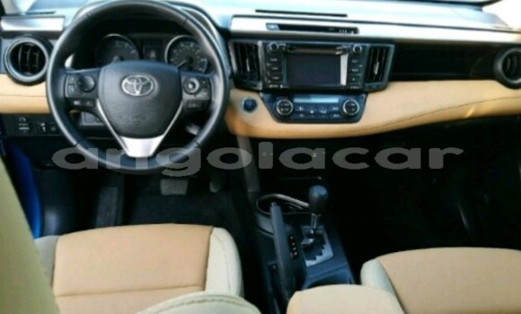 Acheter Neuf Voiture Toyota RAV4 Bleu à Luanda, Province de Luanda Acheter Neuf Voiture Toyota RAV4 Bleu à Luanda, Province de Luanda