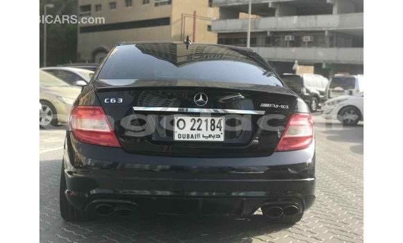 Acheter Import Voiture Mercedes-Benz 190 (W201) Noir à Import - Dubai, Province de Bengo