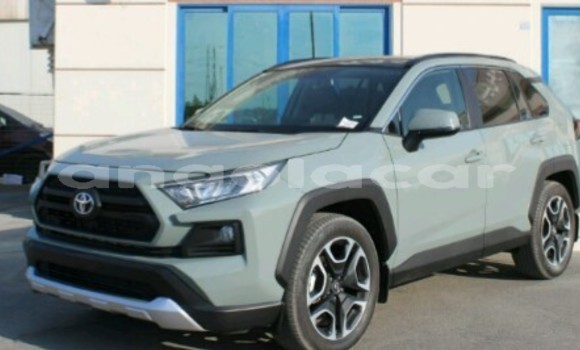 Comprar Novo Toyota RAV4 Outro Carro em Luanda em Luanda Province Comprar Novo Toyota RAV4 Outro Carro em Luanda em Luanda Province