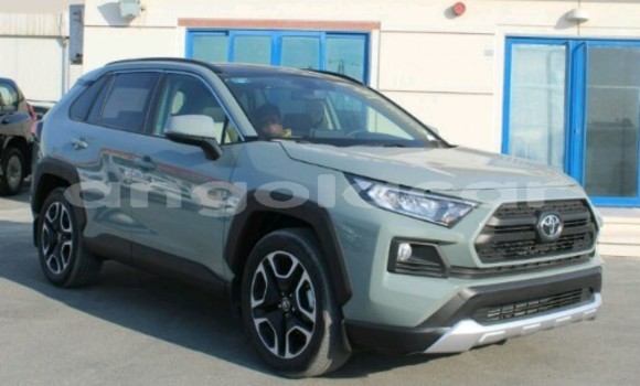 Comprar Novo Toyota RAV4 Outro Carro em Luanda em Luanda Province Comprar Novo Toyota RAV4 Outro Carro em Luanda em Luanda Province