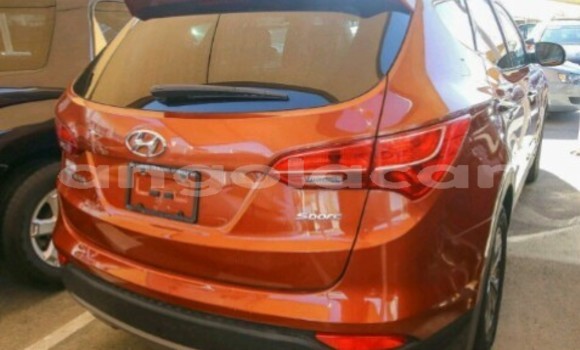 Buy Used Hyundai Santa Fe Red Car in Luanda in Luanda Province Buy Used Hyundai Santa Fe Red Car in Luanda in Luanda Province