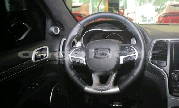 Comprar Novo Jeep Grand Cherokee Branco Carro em Luanda em Luanda Province Comprar Novo Jeep Grand Cherokee Branco Carro em Luanda em Luanda Province