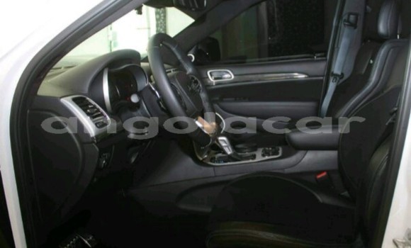 Comprar Novo Jeep Grand Cherokee Branco Carro em Luanda em Luanda Province Comprar Novo Jeep Grand Cherokee Branco Carro em Luanda em Luanda Province