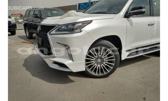 Comprar Importar Lexus LX Branco Carro em Import - Dubai em Bengo Province Comprar Importar Lexus LX Branco Carro em Import - Dubai em Bengo Province