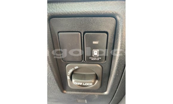 Acheter Import Voiture Toyota Land Cruiser Blanc à Import - Dubai, Province de Bengo Acheter Import Voiture Toyota Land Cruiser Blanc à Import - Dubai, Province de Bengo