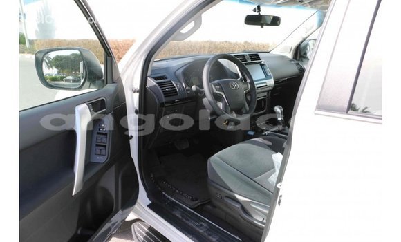 Comprar Importar Toyota Prado Branco Carro em Import - Dubai em Bengo Province Comprar Importar Toyota Prado Branco Carro em Import - Dubai em Bengo Province