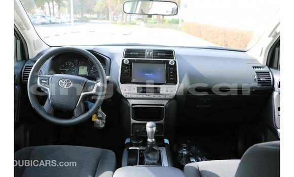 Comprar Importar Toyota Prado Branco Carro em Import - Dubai em Bengo Province Comprar Importar Toyota Prado Branco Carro em Import - Dubai em Bengo Province