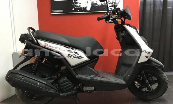 Comprar Usado Yamaha BWs Branco Moto em Caxito em Bengo Comprar Usado Yamaha BWs Branco Moto em Caxito em Bengo