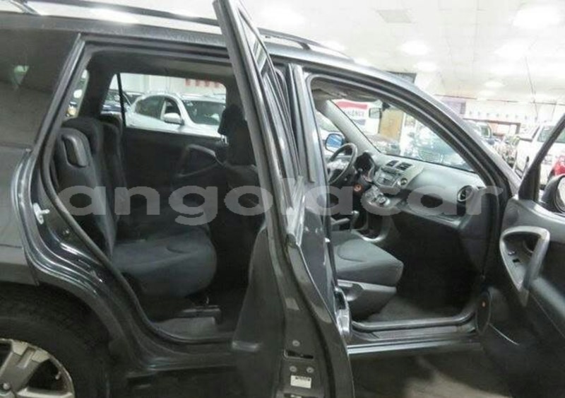 Big with watermark toyota rav4 luanda province luanda 6023