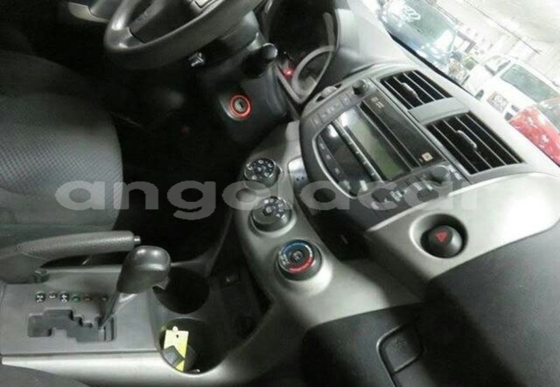 Big with watermark toyota rav4 luanda province luanda 6023
