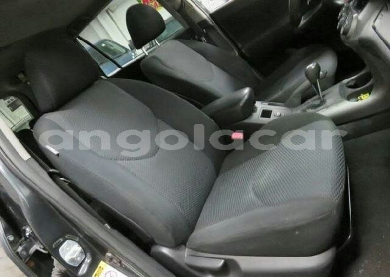 Big with watermark toyota rav4 luanda province luanda 6023