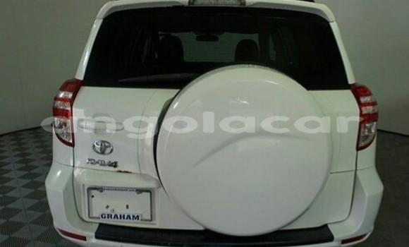 Acheter Neuf Voiture Toyota RAV4 Blanc à Luanda, Province de Luanda Acheter Neuf Voiture Toyota RAV4 Blanc à Luanda, Province de Luanda