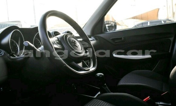 Comprar Novo Suzuki Swift Azul Carro em Luanda em Luanda Province Comprar Novo Suzuki Swift Azul Carro em Luanda em Luanda Province