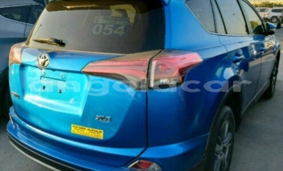 Acheter Occasion Voiture Toyota RAV4 Bleu à Luanda, Province de Luanda Acheter Occasion Voiture Toyota RAV4 Bleu à Luanda, Province de Luanda