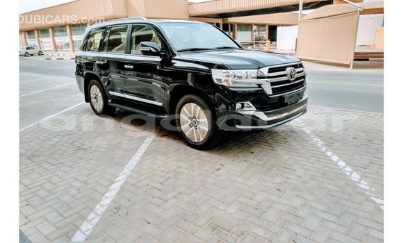Acheter Import Voiture Toyota Land Cruiser Noir à Import - Dubai, Province de Bengo Acheter Import Voiture Toyota Land Cruiser Noir à Import - Dubai, Province de Bengo