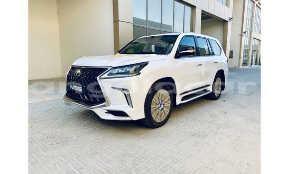 Comprar Importar Lexus LX Branco Carro em Import - Dubai em Bengo Province Comprar Importar Lexus LX Branco Carro em Import - Dubai em Bengo Province