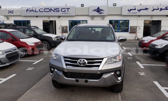 Comprar Importar Toyota Fortuner Outro Carro em Import - Dubai em Bengo Province Comprar Importar Toyota Fortuner Outro Carro em Import - Dubai em Bengo Province
