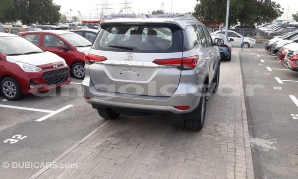 Comprar Importar Toyota Fortuner Outro Carro em Import - Dubai em Bengo Province Comprar Importar Toyota Fortuner Outro Carro em Import - Dubai em Bengo Province