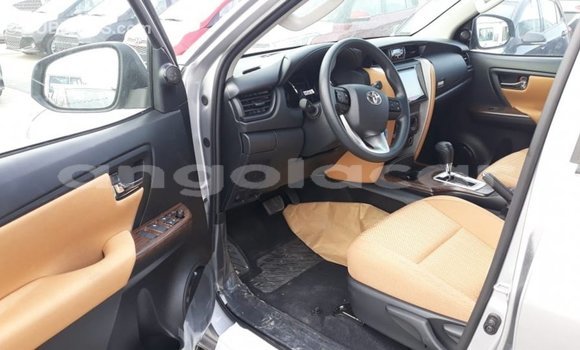 Comprar Importar Toyota Fortuner Outro Carro em Import - Dubai em Bengo Province Comprar Importar Toyota Fortuner Outro Carro em Import - Dubai em Bengo Province