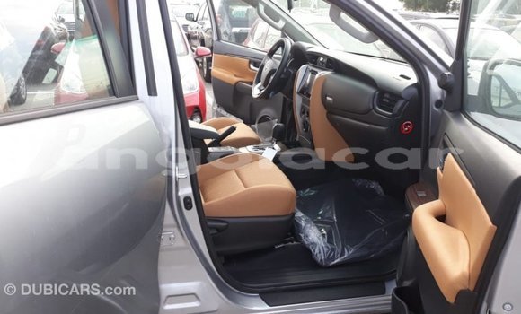 Comprar Importar Toyota Fortuner Outro Carro em Import - Dubai em Bengo Province Comprar Importar Toyota Fortuner Outro Carro em Import - Dubai em Bengo Province