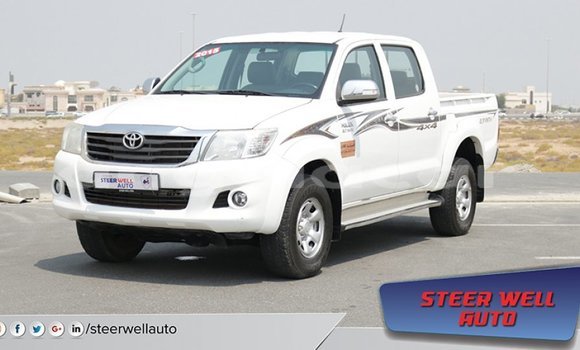 Comprar Importar Toyota Hilux Branco Carro em Import - Dubai em Bengo Province Comprar Importar Toyota Hilux Branco Carro em Import - Dubai em Bengo Province