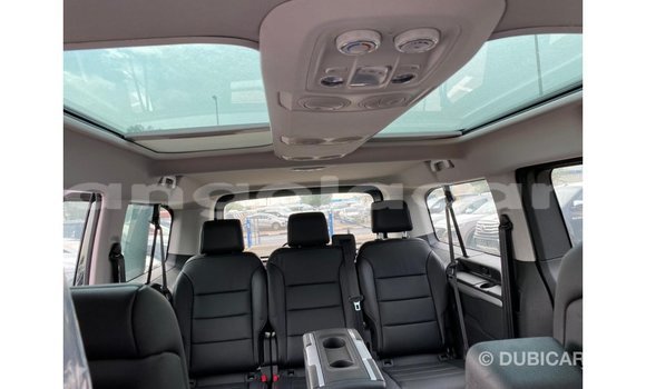 Acheter Import Voiture Peugeot Traveller Noir à Import - Dubai, Province de Bengo Acheter Import Voiture Peugeot Traveller Noir à Import - Dubai, Province de Bengo