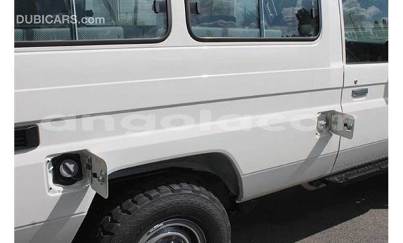Buy Import Toyota Land Cruiser White Car in Import - Dubai in Bengo Province Buy Import Toyota Land Cruiser White Car in Import - Dubai in Bengo Province