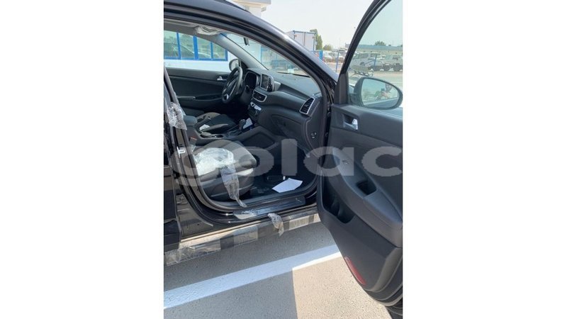 Big with watermark hyundai tucson bengo province import dubai 6158