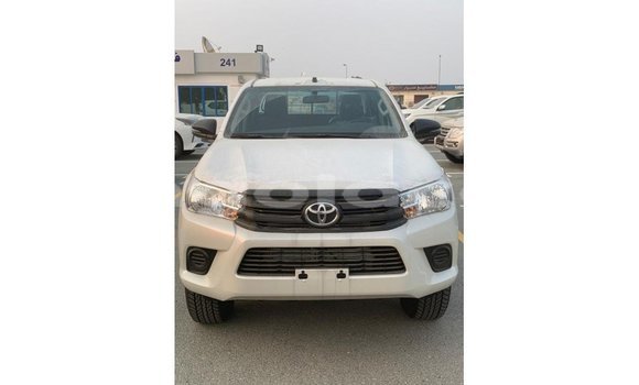 Buy Import Toyota Hilux White Car in Import - Dubai in Bengo Province Buy Import Toyota Hilux White Car in Import - Dubai in Bengo Province