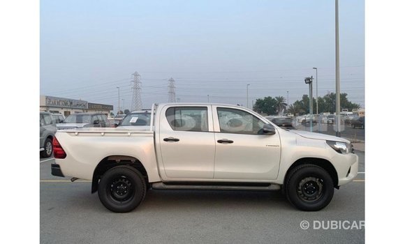 Buy Import Toyota Hilux White Car in Import - Dubai in Bengo Province Buy Import Toyota Hilux White Car in Import - Dubai in Bengo Province