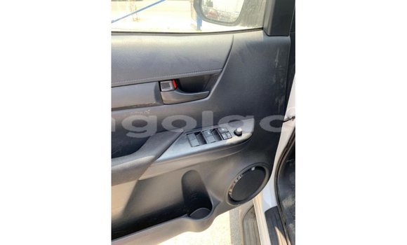 Buy Import Toyota Hilux White Car in Import - Dubai in Bengo Province Buy Import Toyota Hilux White Car in Import - Dubai in Bengo Province