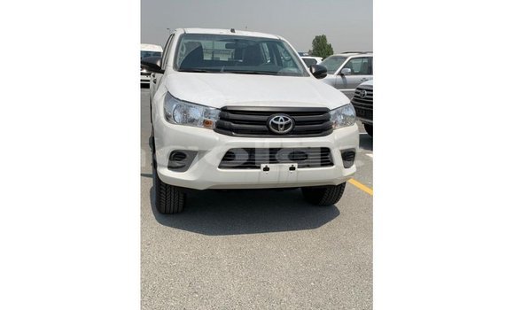 Buy Import Toyota Hilux White Car in Import - Dubai in Bengo Province Buy Import Toyota Hilux White Car in Import - Dubai in Bengo Province