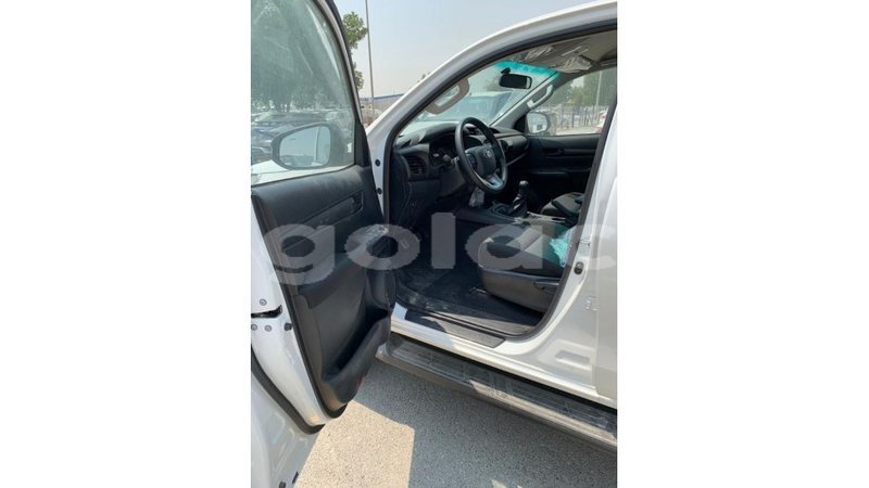Big with watermark toyota hilux bengo province import dubai 6159