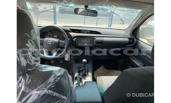 Buy Import Toyota Hilux White Car in Import - Dubai in Bengo Province Buy Import Toyota Hilux White Car in Import - Dubai in Bengo Province