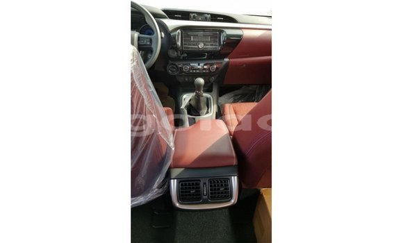 Buy Import Toyota Hilux Blue Car in Import - Dubai in Bengo Province Buy Import Toyota Hilux Blue Car in Import - Dubai in Bengo Province