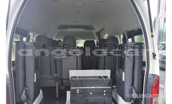 Buy Import Toyota Hiace White Car in Import - Dubai in Bengo Province Buy Import Toyota Hiace White Car in Import - Dubai in Bengo Province