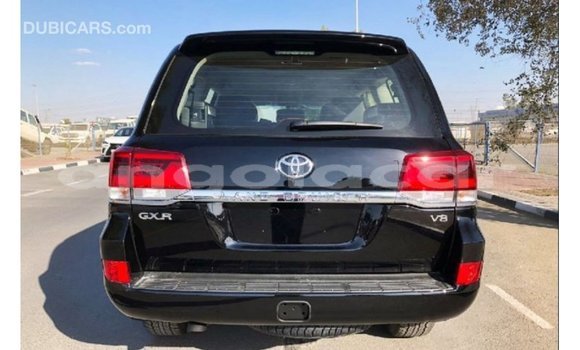 Acheter Import Voiture Toyota Land Cruiser Noir à Import - Dubai, Province de Bengo Acheter Import Voiture Toyota Land Cruiser Noir à Import - Dubai, Province de Bengo