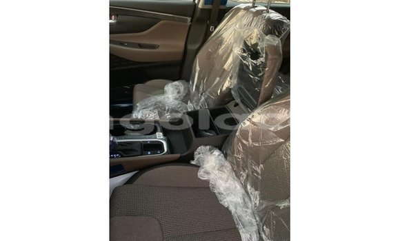 Buy Import Hyundai Santa Fe White Car in Import - Dubai in Bengo Province Buy Import Hyundai Santa Fe White Car in Import - Dubai in Bengo Province