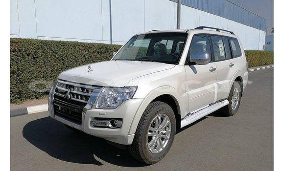 Buy Import Mitsubishi Pajero White Car in Import - Dubai in Bengo Province Buy Import Mitsubishi Pajero White Car in Import - Dubai in Bengo Province