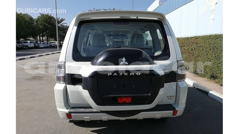 Big with watermark mitsubishi pajero bengo province import dubai 6170
