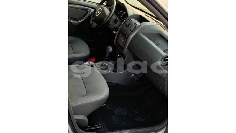 Big with watermark renault duster bengo province import dubai 6172
