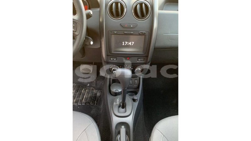 Big with watermark renault duster bengo province import dubai 6172