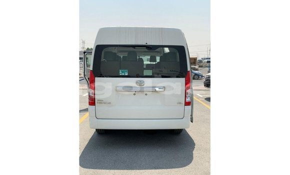 Buy Import Toyota Hiace White Car in Import - Dubai in Bengo Province Buy Import Toyota Hiace White Car in Import - Dubai in Bengo Province