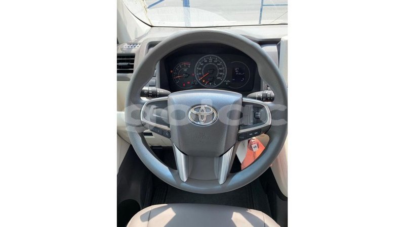 Big with watermark toyota hiace bengo province import dubai 6173