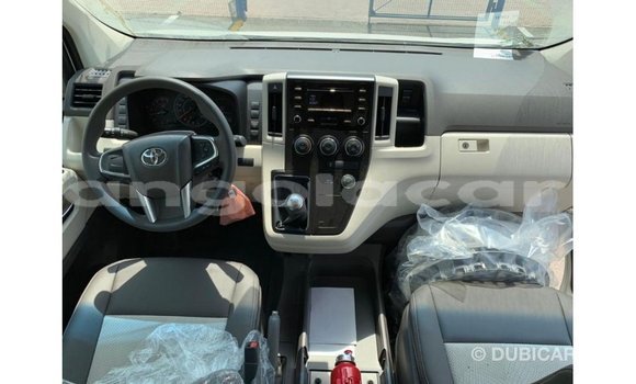 Buy Import Toyota Hiace White Car in Import - Dubai in Bengo Province Buy Import Toyota Hiace White Car in Import - Dubai in Bengo Province