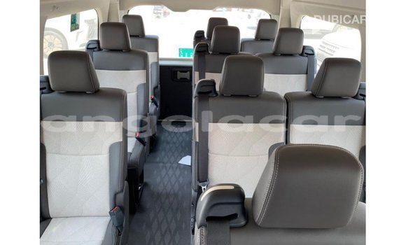 Buy Import Toyota Hiace White Car in Import - Dubai in Bengo Province Buy Import Toyota Hiace White Car in Import - Dubai in Bengo Province