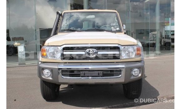 Buy Import Toyota Land Cruiser Beige Car in Import - Dubai in Bengo Province Buy Import Toyota Land Cruiser Beige Car in Import - Dubai in Bengo Province
