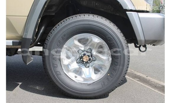 Buy Import Toyota Land Cruiser Beige Car in Import - Dubai in Bengo Province Buy Import Toyota Land Cruiser Beige Car in Import - Dubai in Bengo Province