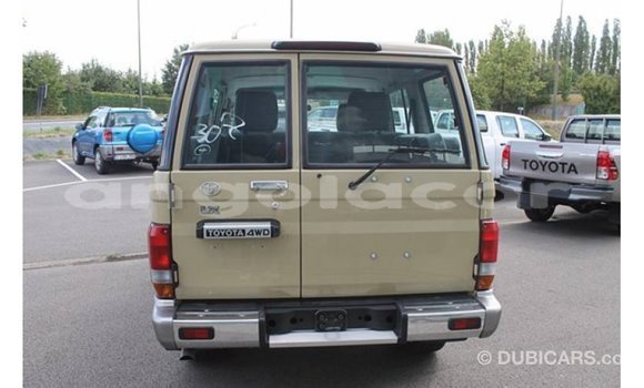 Buy Import Toyota Land Cruiser Beige Car in Import - Dubai in Bengo Province Buy Import Toyota Land Cruiser Beige Car in Import - Dubai in Bengo Province